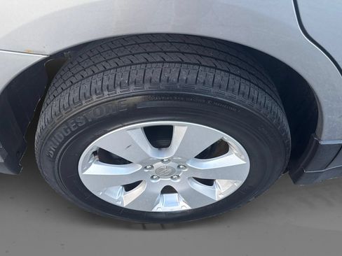 Used 2010 Subaru Outback 2.5i Premium AWD/4WD image 24