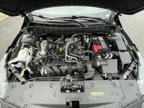 Used 2025 Nissan Altima 2.5 SR image 32