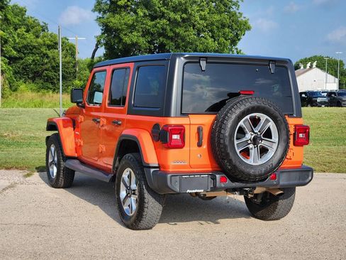 Used 2019 Jeep Wrangler Unlimited Sahara w/ Dual Top Group AWD/4WD image 5