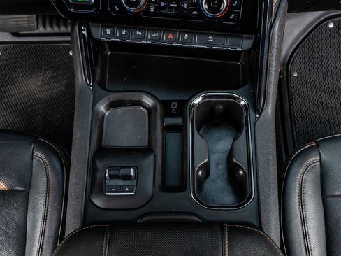 Used 2024 GMC Sierra 2500 AT4 w/ AT4 Premium Plus Package image 25