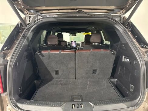 Used 2021 Ford Explorer Platinum w/ Equipment Group 601A AWD/4WD image 11
