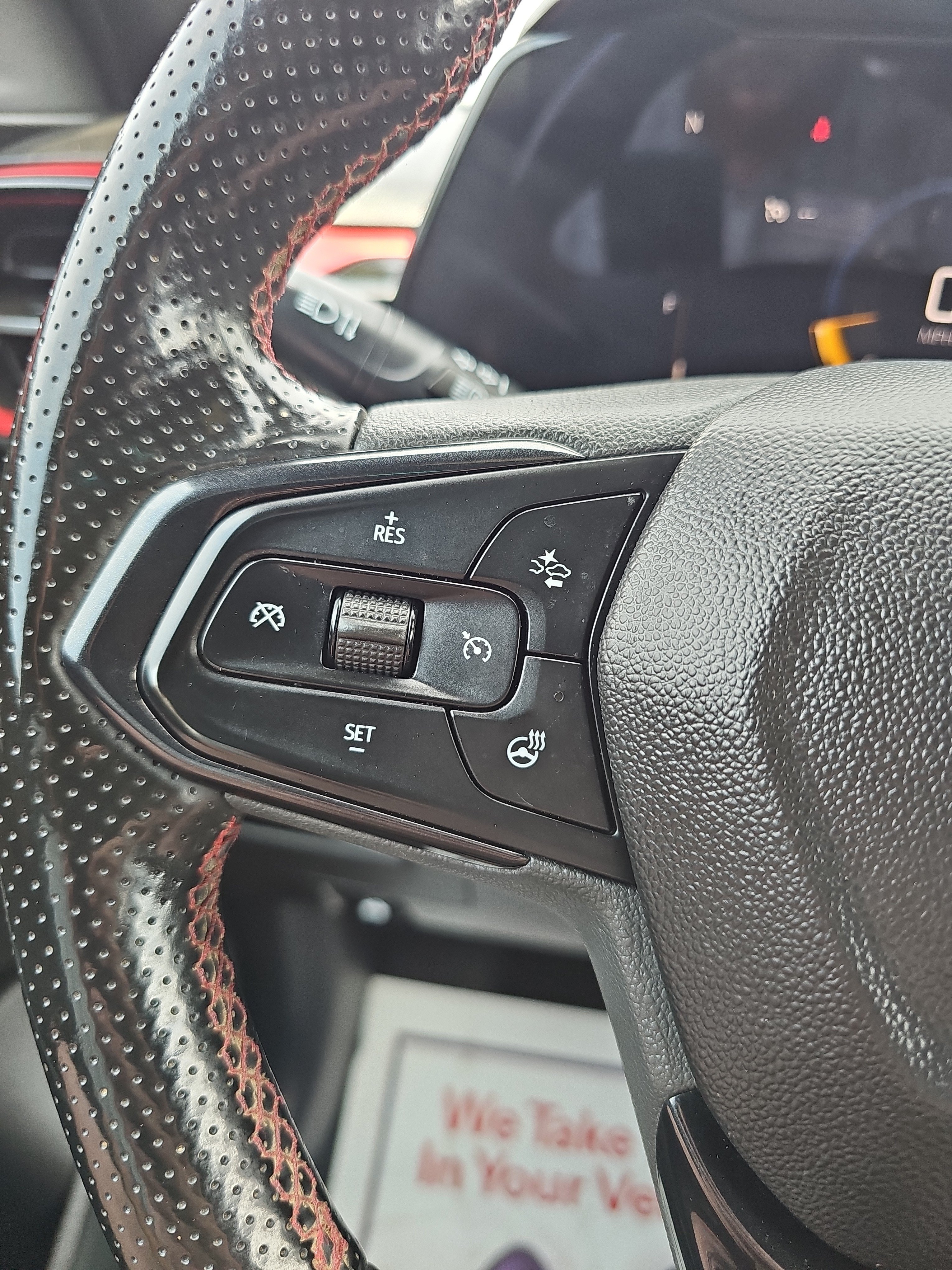 Used 2025 Chevrolet TrailBlazer RS w/ Driver Confidence Package FWD image 22