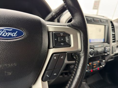 Used 2020 Ford F150 Lariat image 24