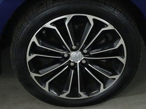 Used 2016 Toyota Corolla S image 10