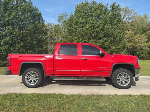 Used 2018 GMC Sierra 1500 SLT w/ SLT Premium Package image 4