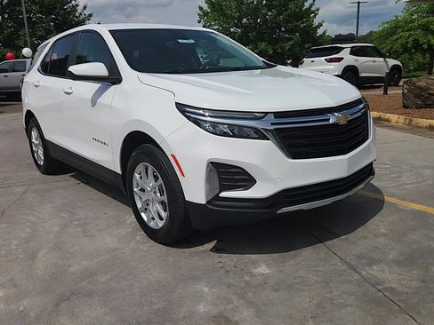 Used 2024 Chevrolet Equinox LT image 15