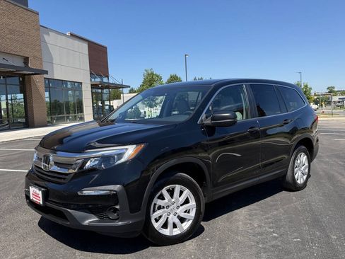 Used 2019 Honda Pilot LX image 1