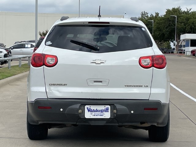 Used 2010 Chevrolet Traverse LS FWD image 5