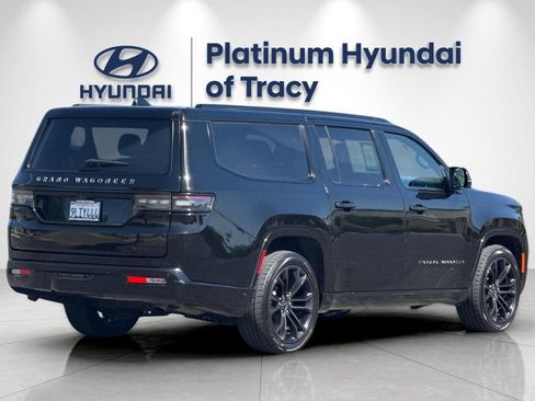 Used 2024 Jeep Grand Wagoneer L Series II w/ Quick Order Packagew 28T AWD/4WD image 4