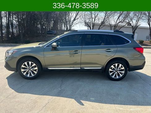 Used 2019 Subaru Outback 3.6R Touring w/ Popular Package #3A image 2