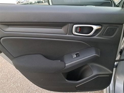 Used 2023 Honda Civic Sport image 13