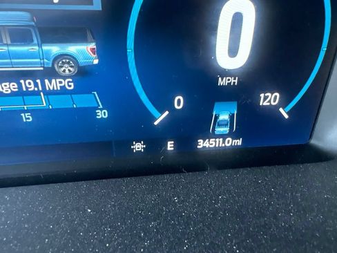 Used 2021 Ford F150 Lariat w/ Equipment Group 502A High AWD/4WD image 11