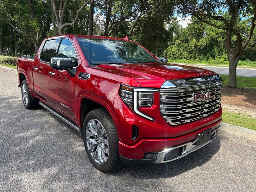 Used 2024 GMC Sierra 1500 Denali w/ Denali Reserve Package AWD/4WD image 4