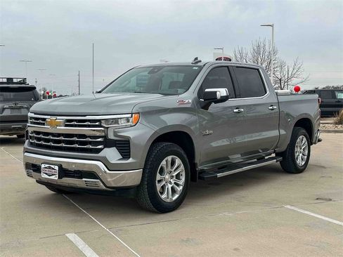 Used 2024 Chevrolet Silverado 1500 LTZ w/ Technology Package image 7