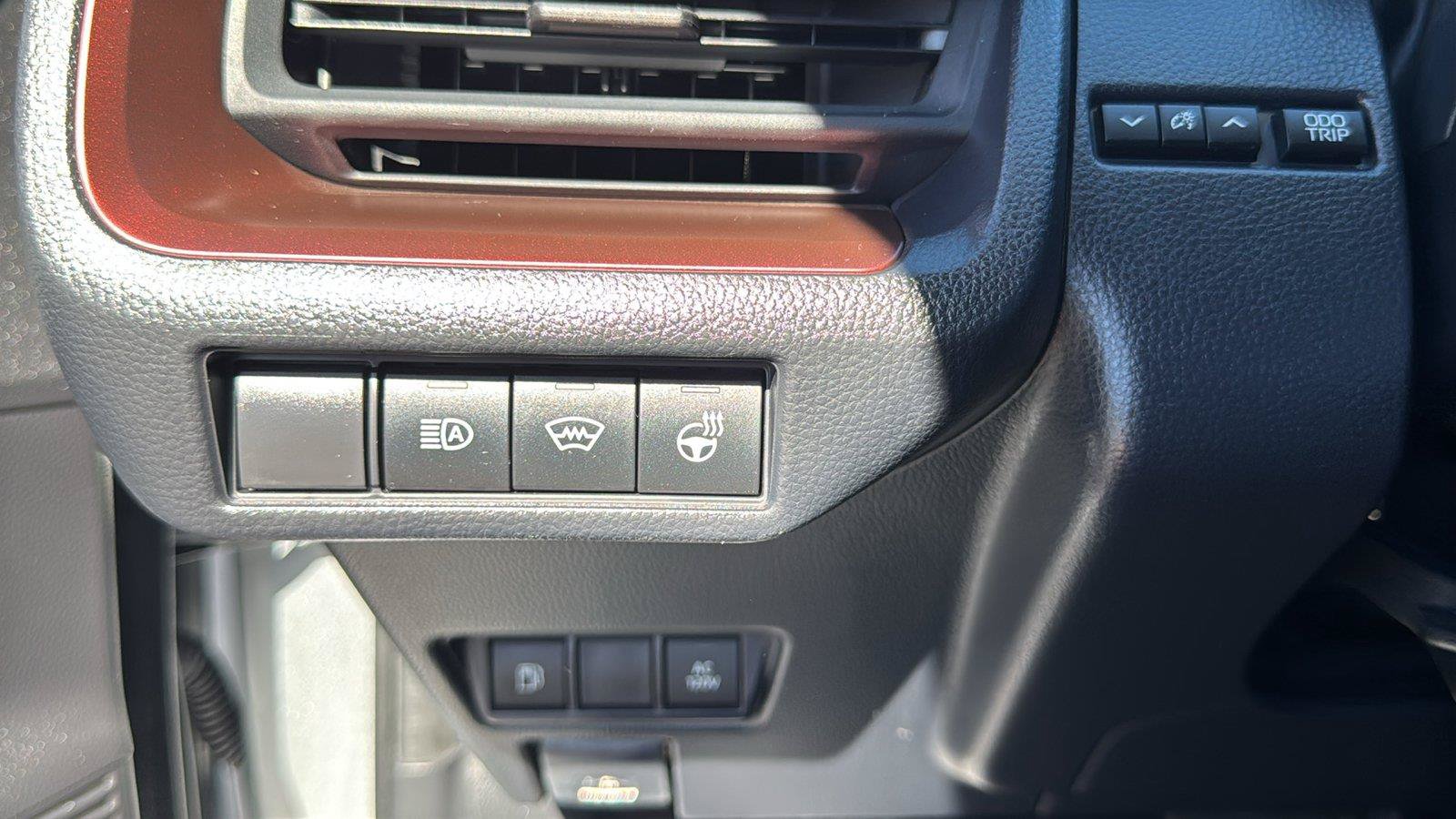 Certified 2026 Toyota Prius Plug-In Hybrid FWD image 14