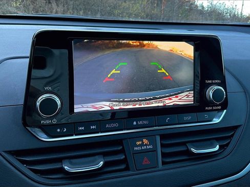 Certified 2024 Nissan Altima 2.5 S image 13