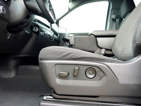 Used 2024 GMC Sierra 1500 SLE image 25