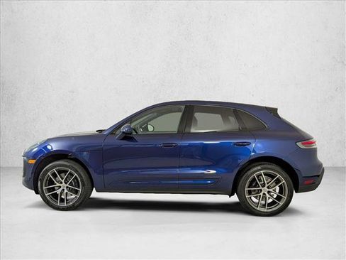 New 2026 Porsche Macan image 2