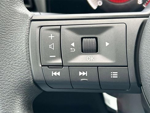 New 2026 Nissan Kicks SV image 23