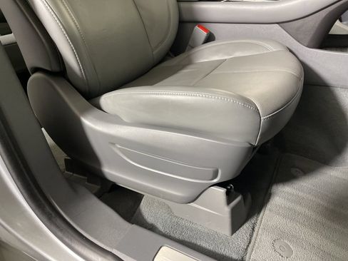 Used 2020 Lincoln Aviator Reserve AWD/4WD image 23