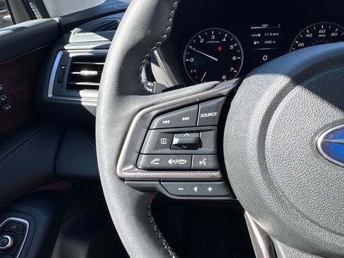Used 2025 Subaru Ascent Touring image 21