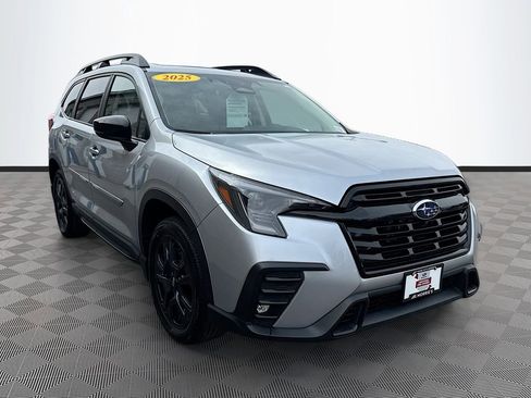 Used 2025 Subaru Ascent Bronze Edition w/ Popular Package #2 image 3