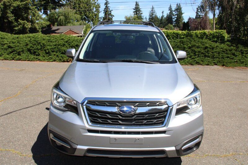 Used 2017 Subaru Forester 2.5i Touring AWD/4WD image 12