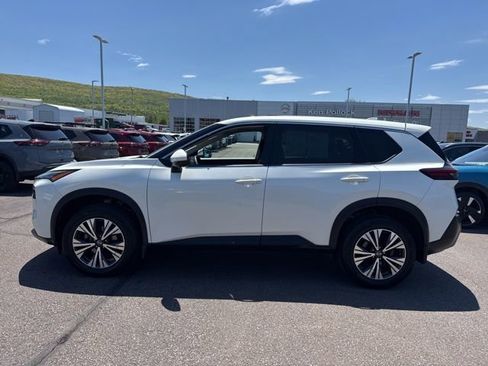 Certified 2021 Nissan Rogue SV AWD/4WD image 8