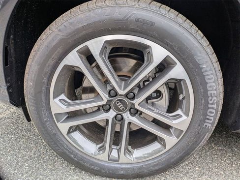 New 2025 Audi Q5 Premium image 9