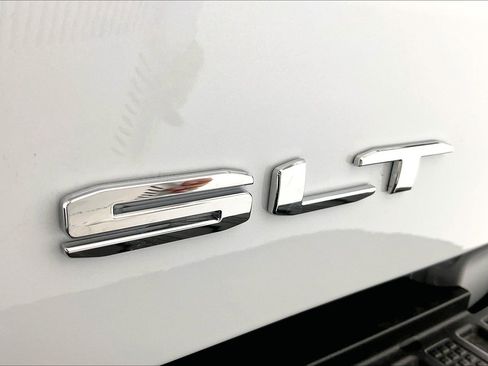 New 2026 GMC Sierra 1500 SLT w/ SLT Premium Package image 17