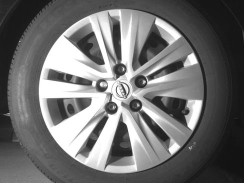 Used 2025 Nissan Sentra S FWD image 15