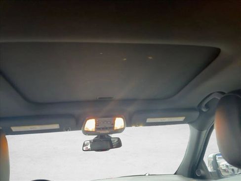 Used 2015 Jeep Grand Cherokee Limited image 21