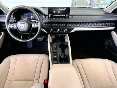 Used 2025 Honda Accord LX image 7