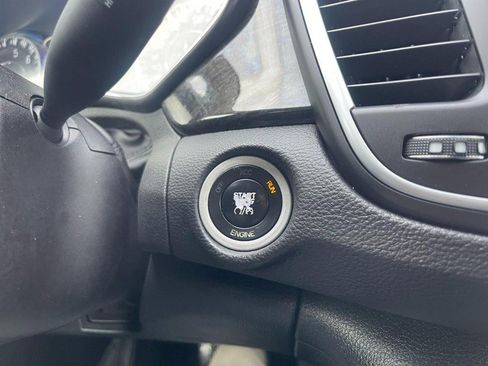 Used 2015 Chrysler 200 C w/ Navigation & Sound Group I image 31