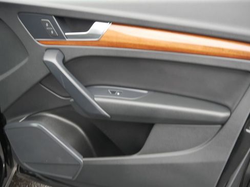 Certified 2023 Audi Q5 2.0T Premium w/ Convenience Package image 27