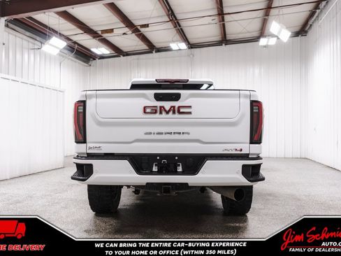 Used 2024 GMC Sierra 3500 AT4 w/ AT4 Premium Plus Package image 5