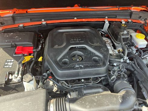 Used 2023 Jeep Wrangler Sport AWD/4WD image 21