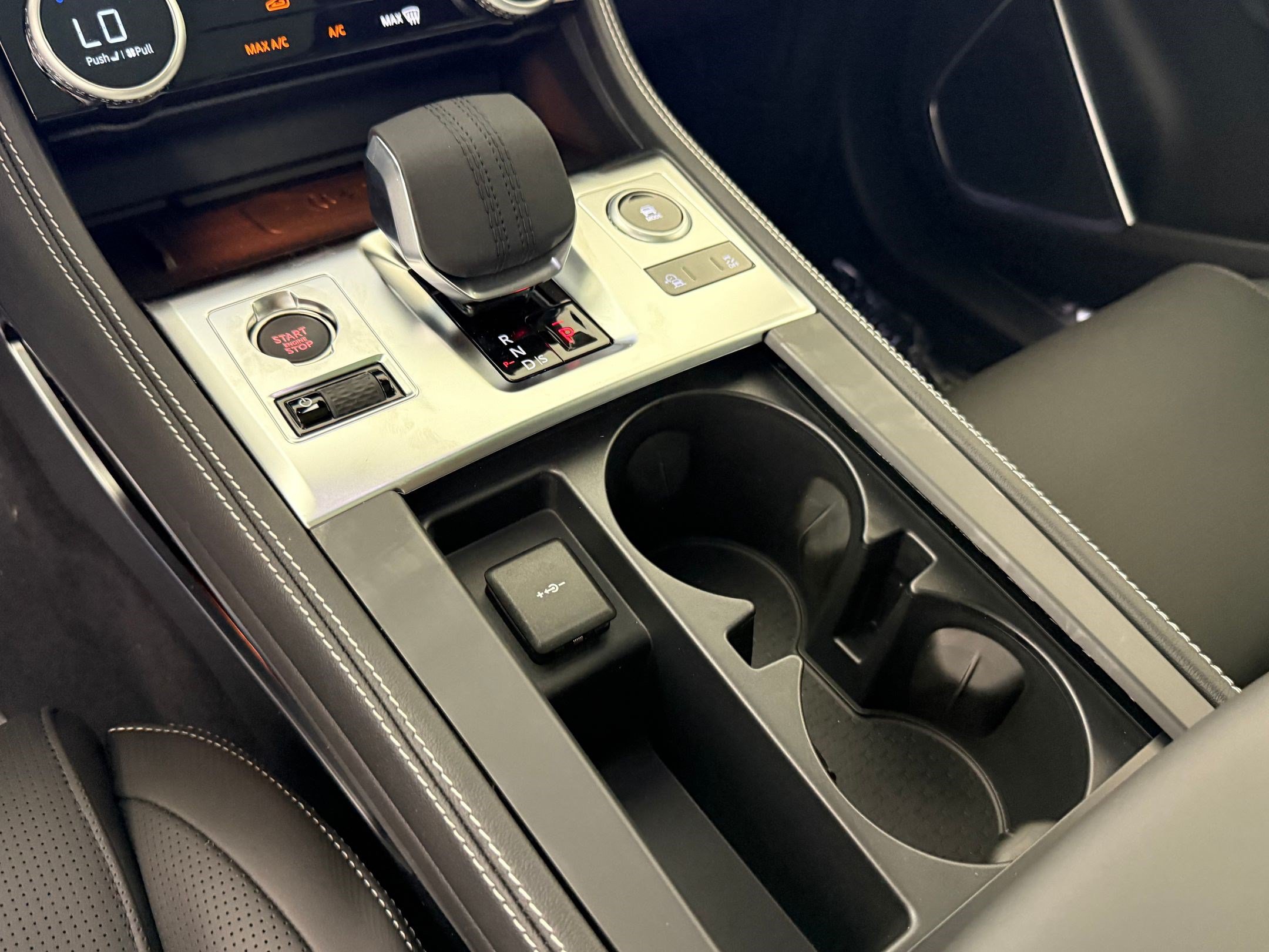 New 2026 Jaguar F-PACE R-Dynamic S AWD/4WD image 16