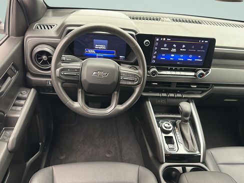 Used 2024 Chevrolet Colorado Trail Boss w/ Advanced Trailering Package AWD/4WD image 12