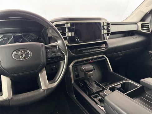 Used 2023 Toyota Tundra SR5 w/ SR5 Convenience Package AWD/4WD image 31