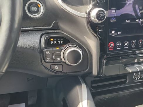Used 2020 RAM 1500 Big Horn AWD/4WD image 15