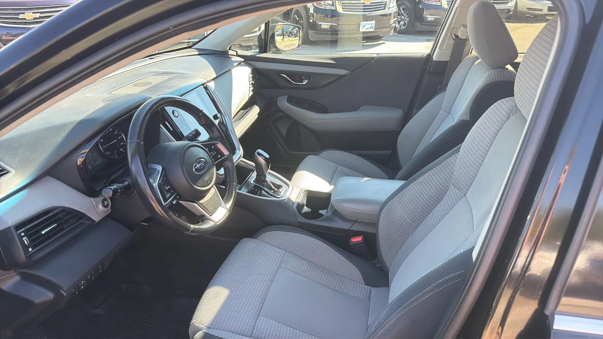 Used 2021 Subaru Outback Premium w/ Popular Package #1 AWD/4WD image 14