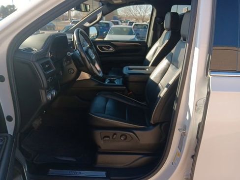 Used 2021 GMC Yukon SLT w/ SLT Premium Package image 29