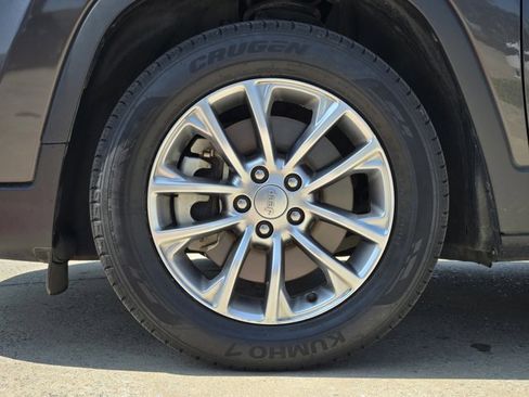 Used 2022 Jeep Cherokee Latitude Lux image 11