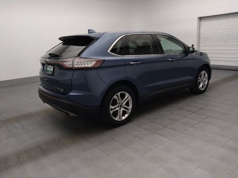 Used 2018 Ford Edge Titanium w/ Ford Safe & Smart Package FWD image 10