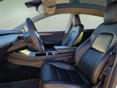 Used 2023 Tesla Model Y Long Range image 14