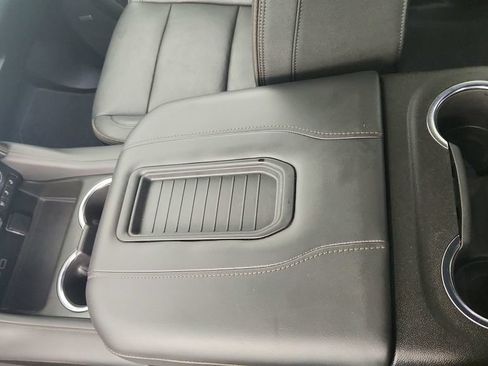Used 2022 Chevrolet Tahoe High Country AWD/4WD image 19