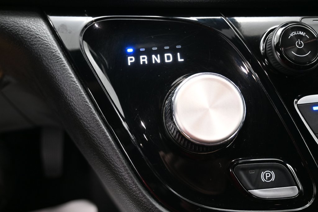 Used 2025 Chrysler Pacifica Select FWD image 22