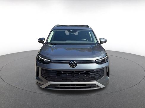 Used 2026 Volkswagen Tiguan SE FWD image 4