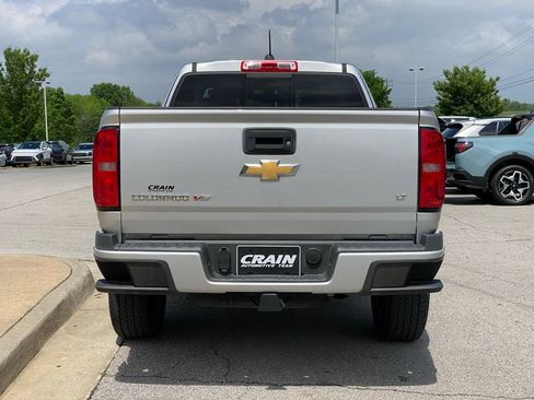 Used 2018 Chevrolet Colorado LT w/ LT Convenience Package RWD image 6